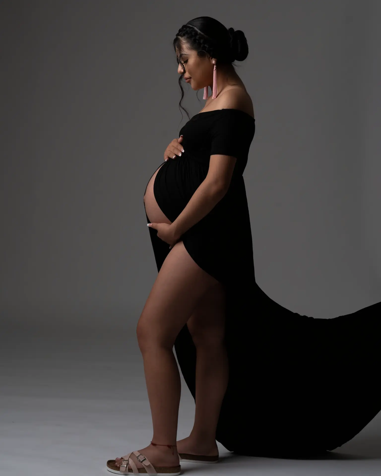 Maternity Photographer Greenville NC | True Essence Photography