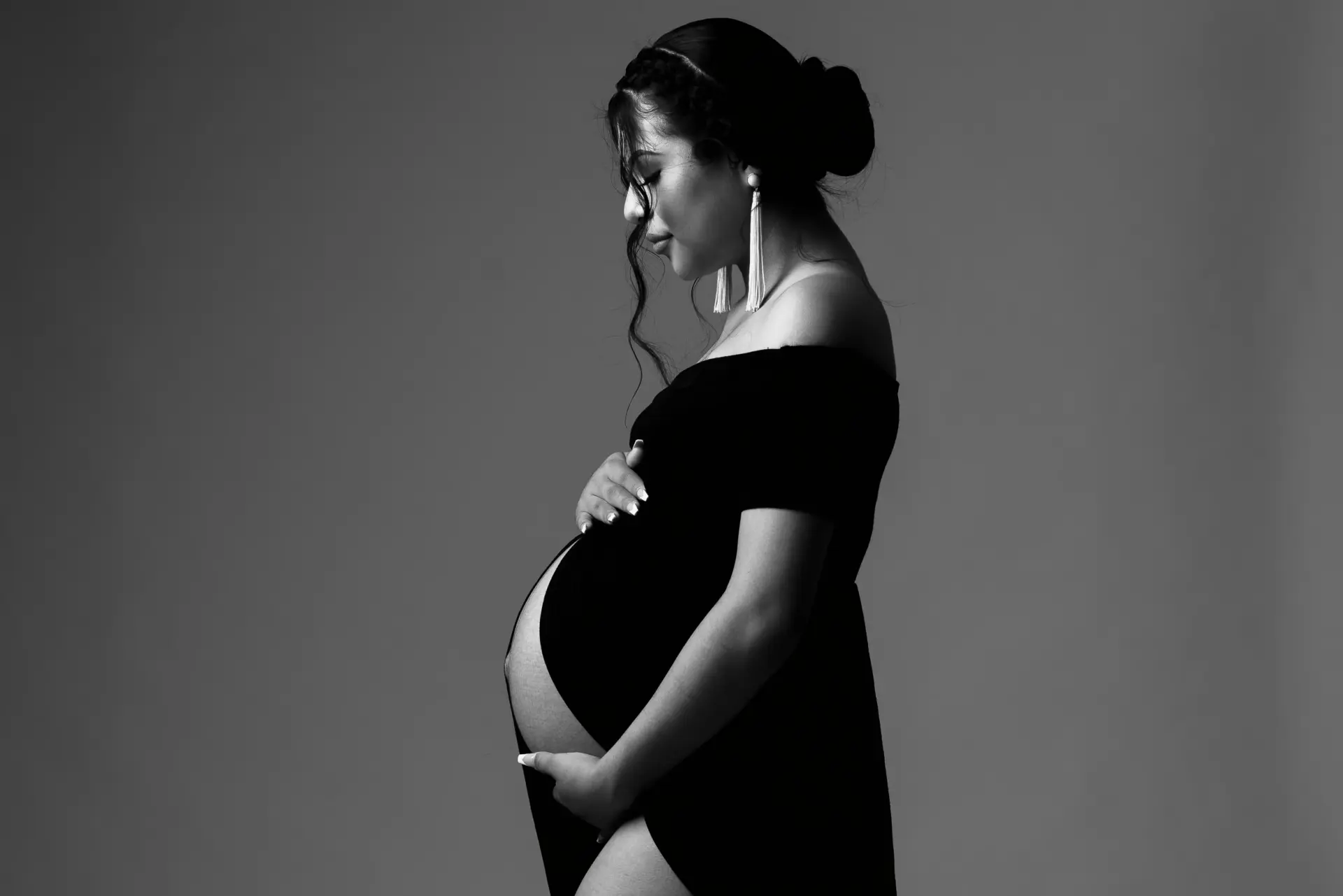 Maternity Photographer Greenville NC | True Essence Photography