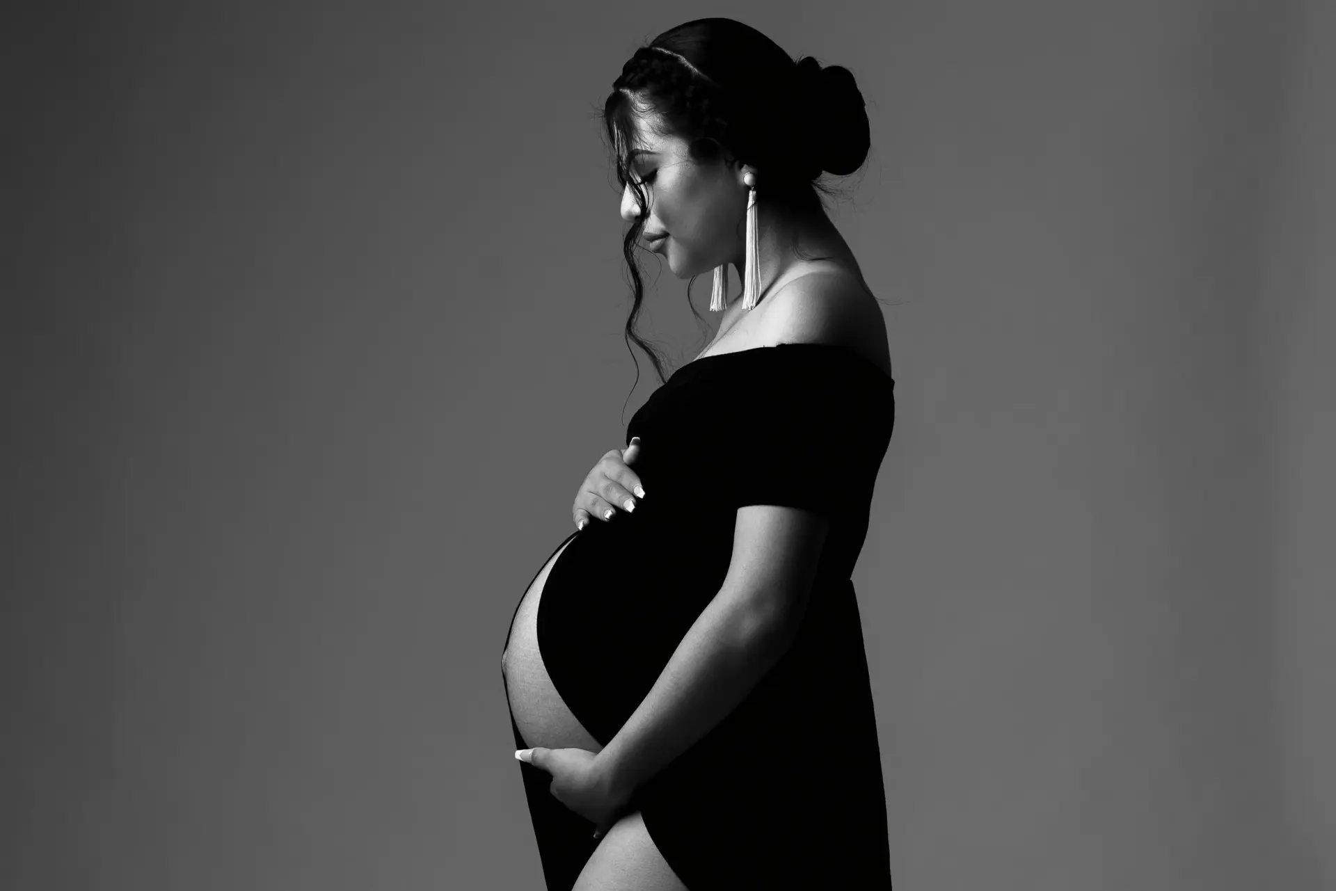 Maternity Photographer Greenville NC | True Essence Photography
