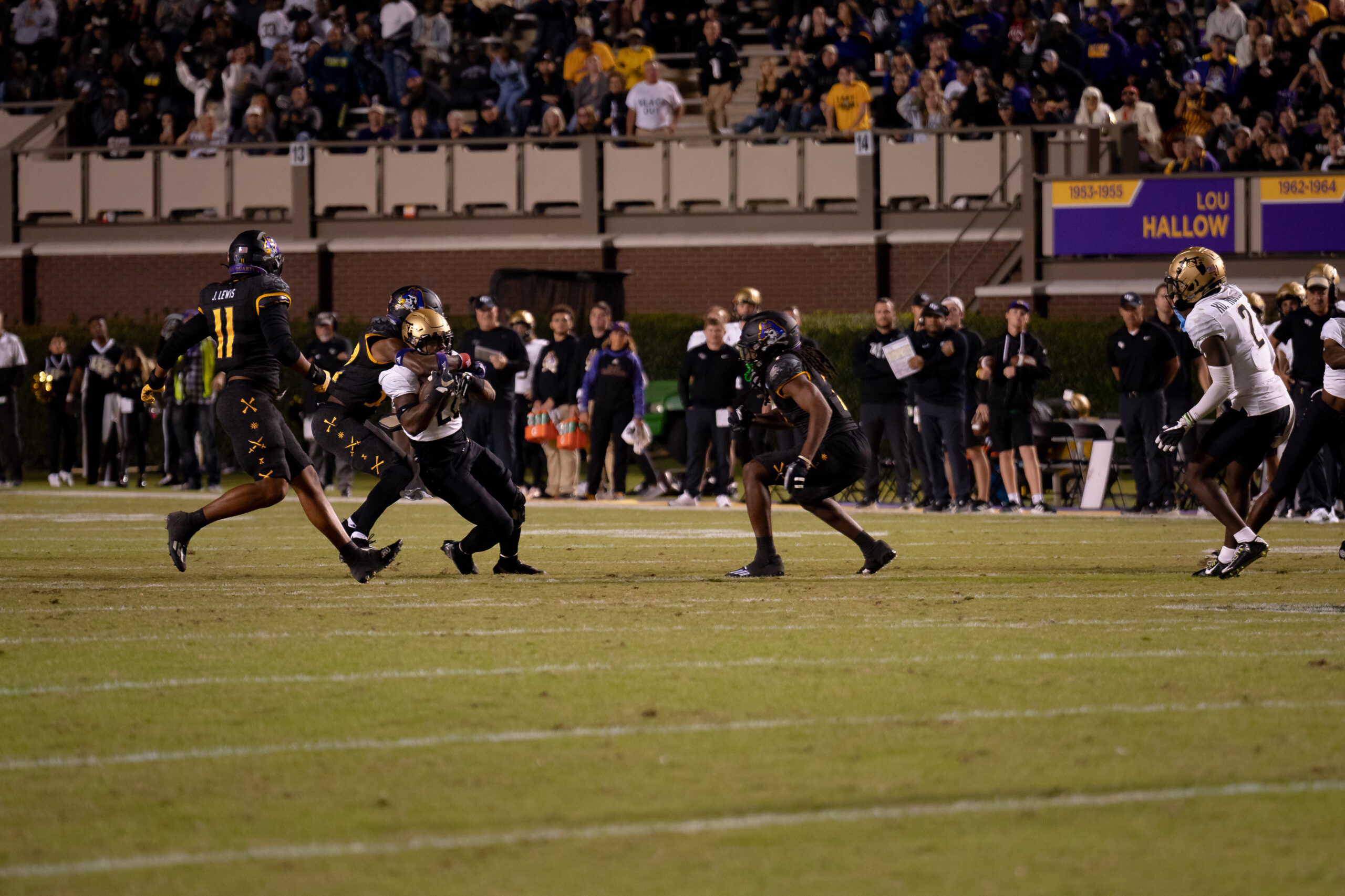 My First ECU College Football Photography Assignment 179 ECU and UCF teams lined up across the field