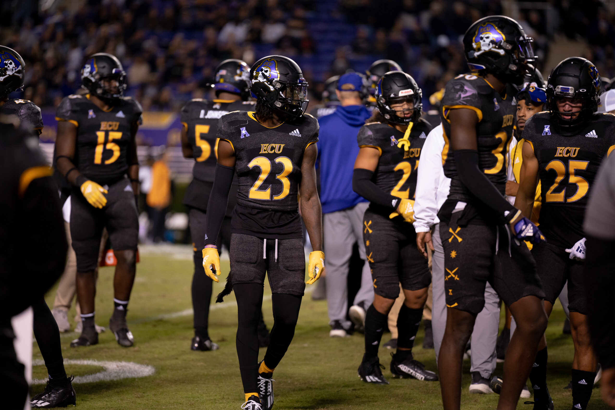 My First ECU College Football Photography Assignment 117 ECU players No. 23 and teammates celebrating